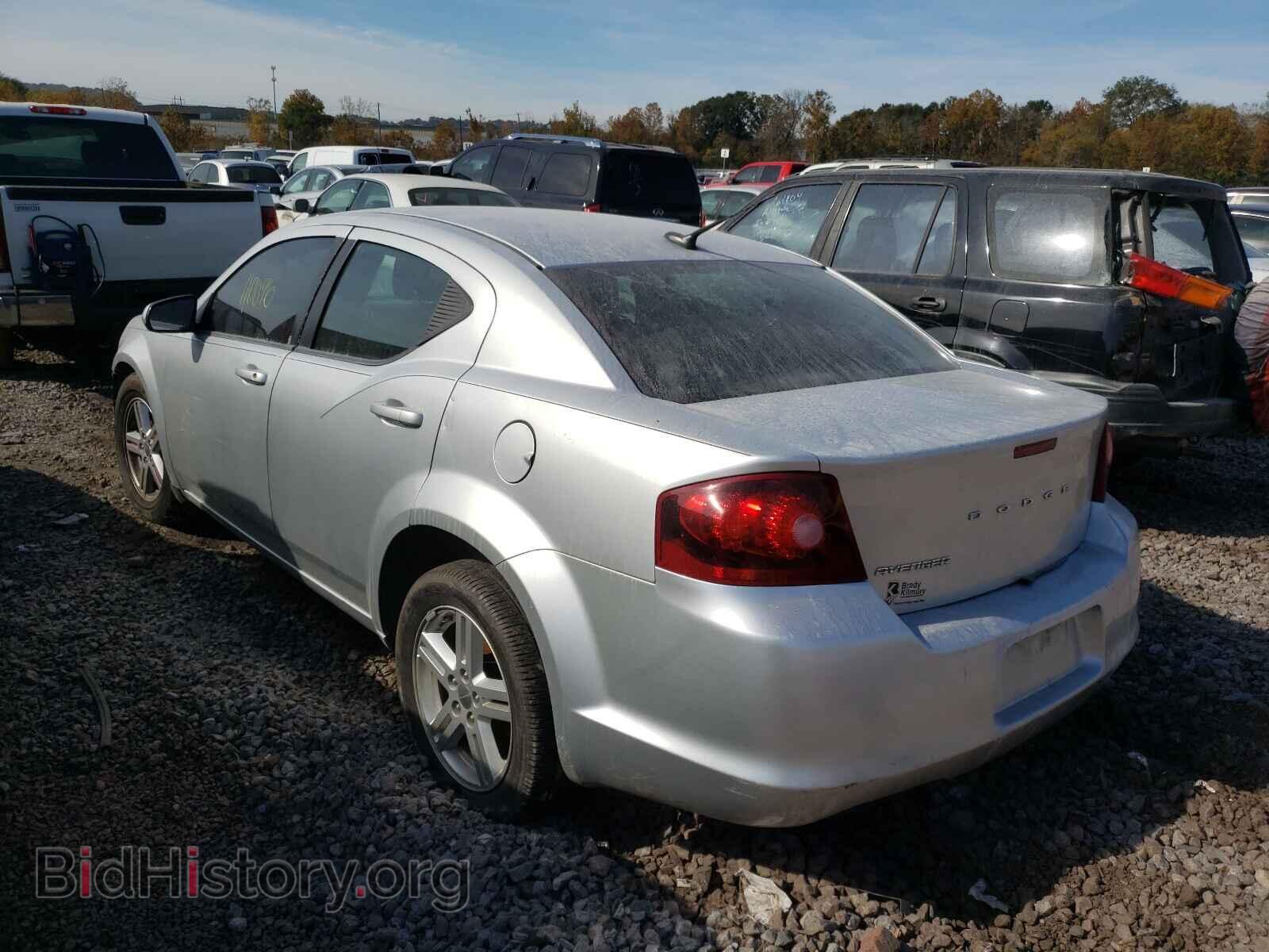2011 DODGE AVENGER - VIN: 1B3BD1FB3BN526402 - Фото 3