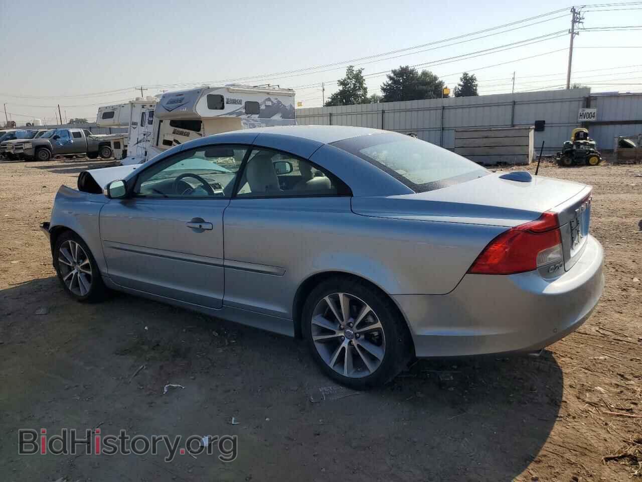 2013 VOLVO C70 - VIN: YV1672MC8DJ139096 - Фото 2