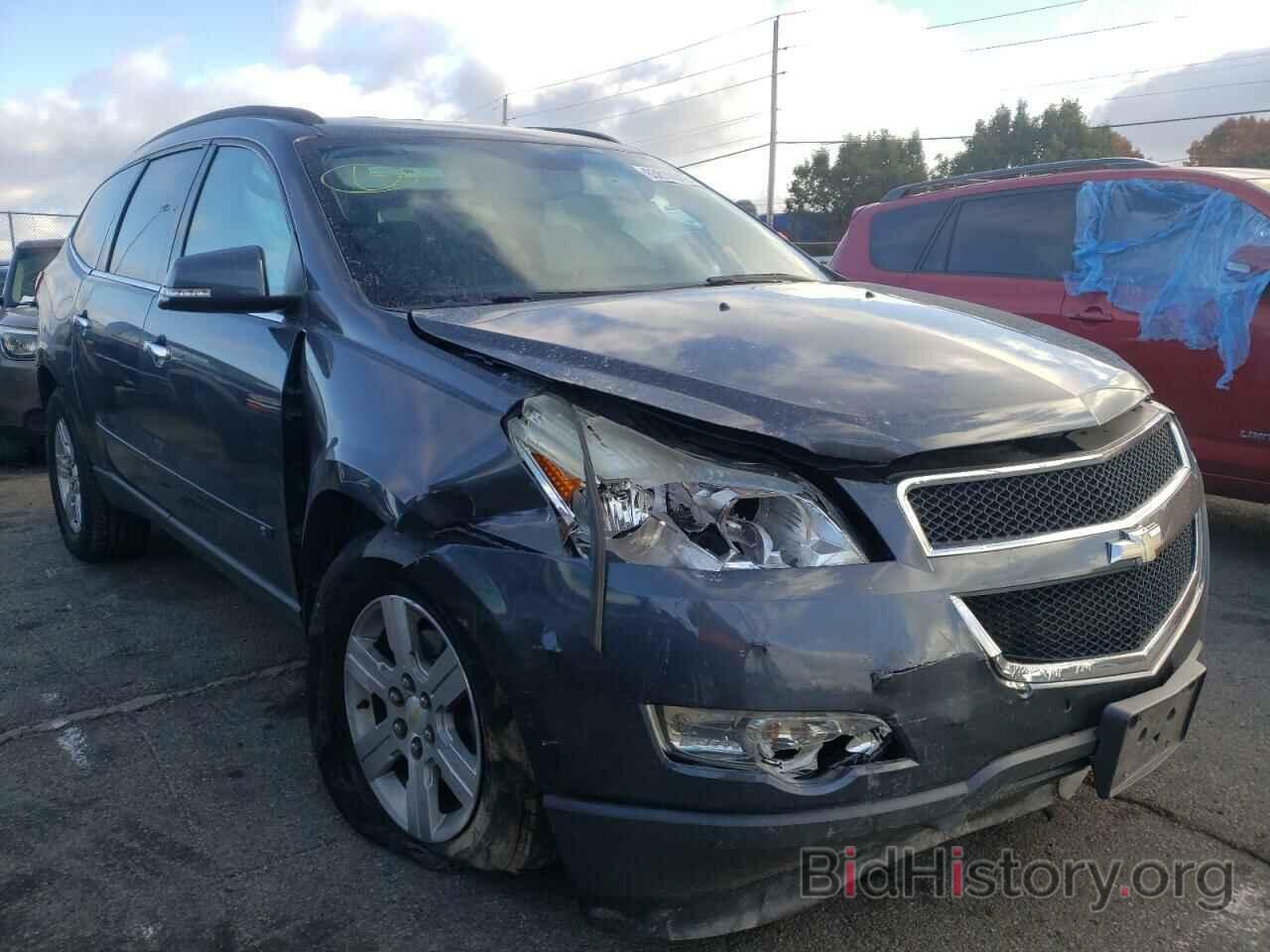 Photo 1GNLVFED8AS117657 - CHEVROLET TRAVERSE 2010
