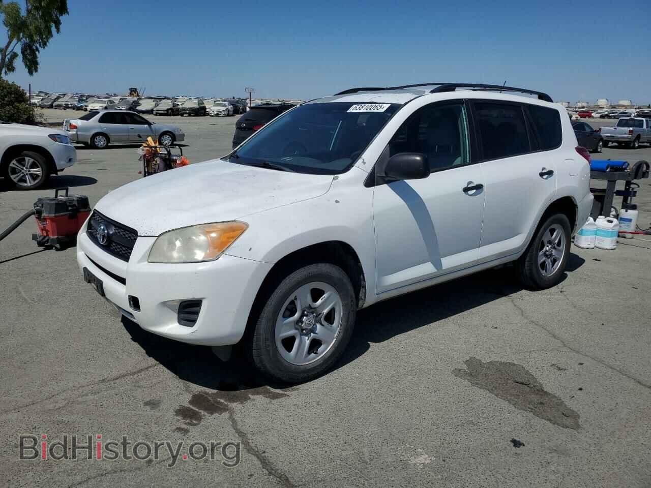 Фотография 2T3BF4DV6BW151735 - TOYOTA RAV4 2011