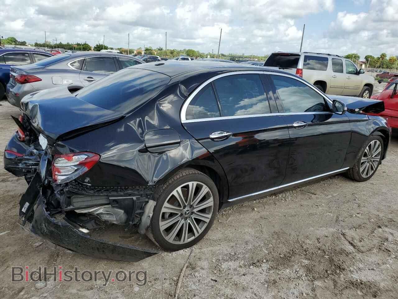 2019 MERCEDES-BENZ E-CLASS - VIN: WDDZF4JB5KA547829 - Фото 3