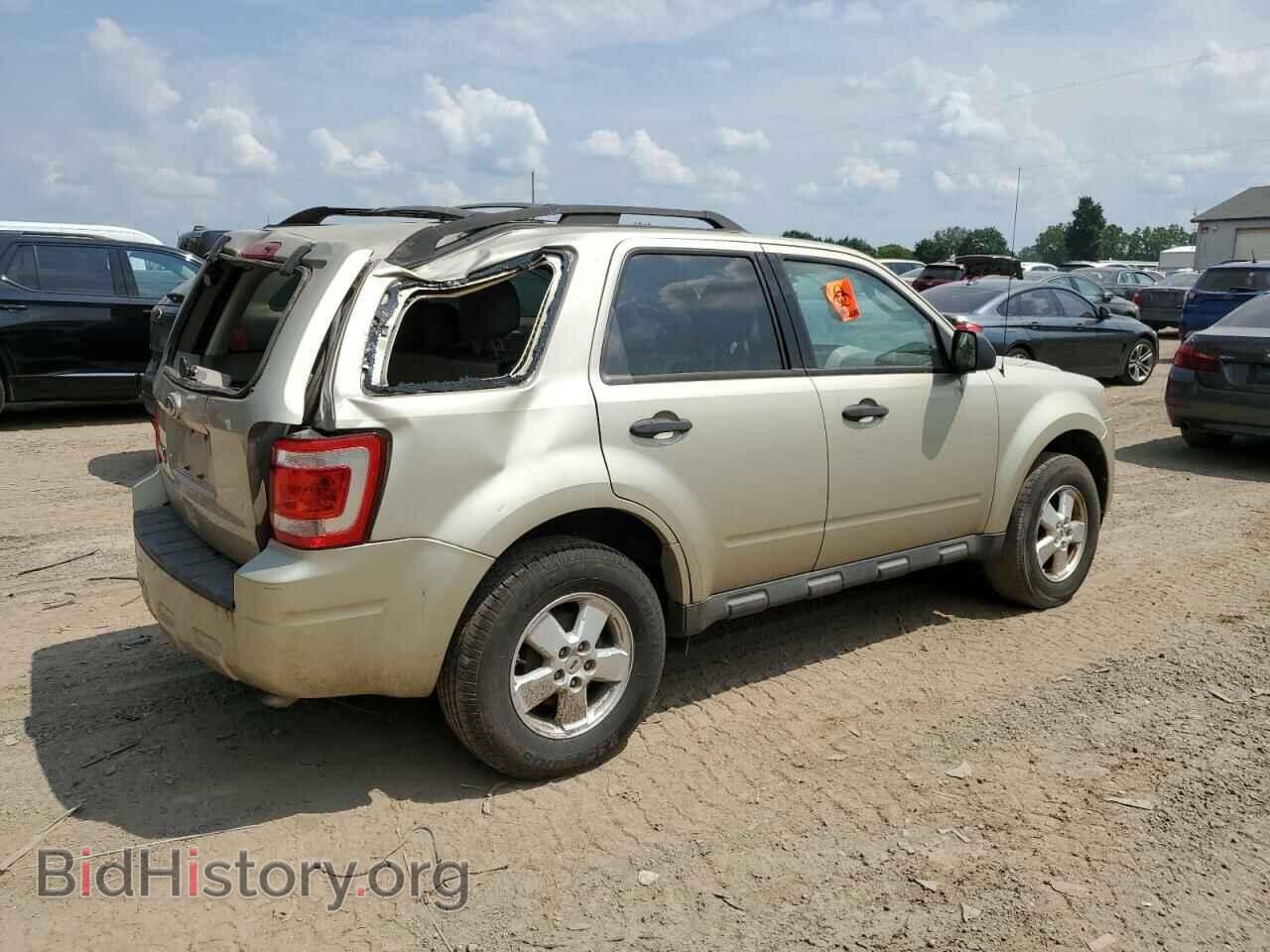 2010 FORD ESCAPE - VIN: 1FMCU0C75AKD47237 - Фото 3