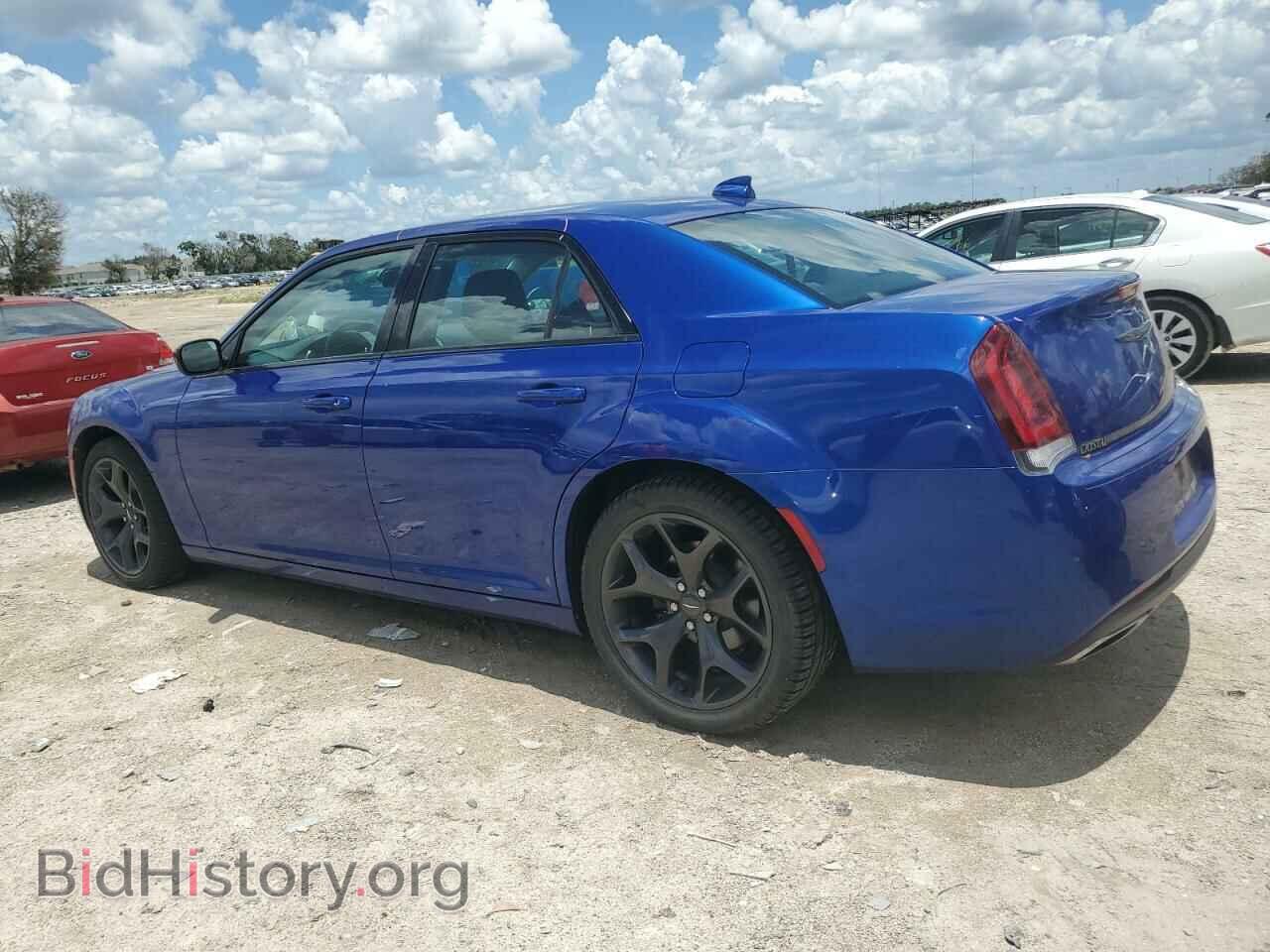 2020 CHRYSLER 300 - VIN: 2C3CCAAG9LH172084 - Фото 2