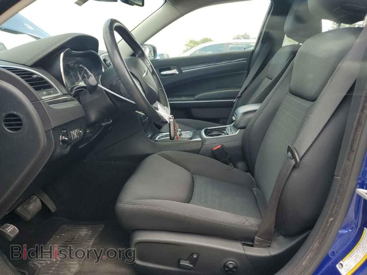 2020 CHRYSLER 300 - VIN: 2C3CCAAG9LH172084 - Фото 7