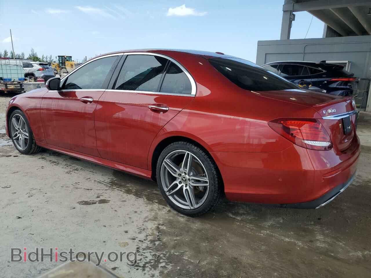 2019 MERCEDES-BENZ E-CLASS - VIN: WDDZF4JB8KA511164 - Фото 2