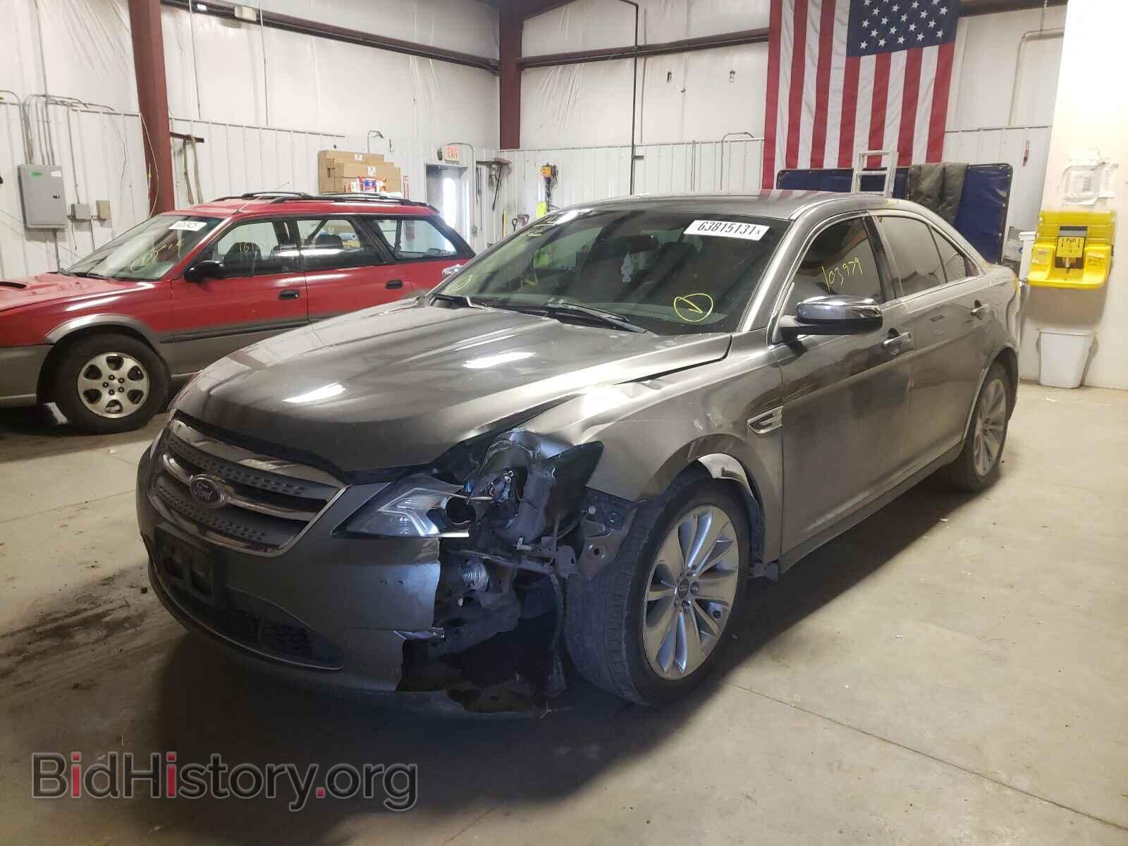 2011 FORD TAURUS - VIN: 1FAHP2FW2BG155736 - Фото 2