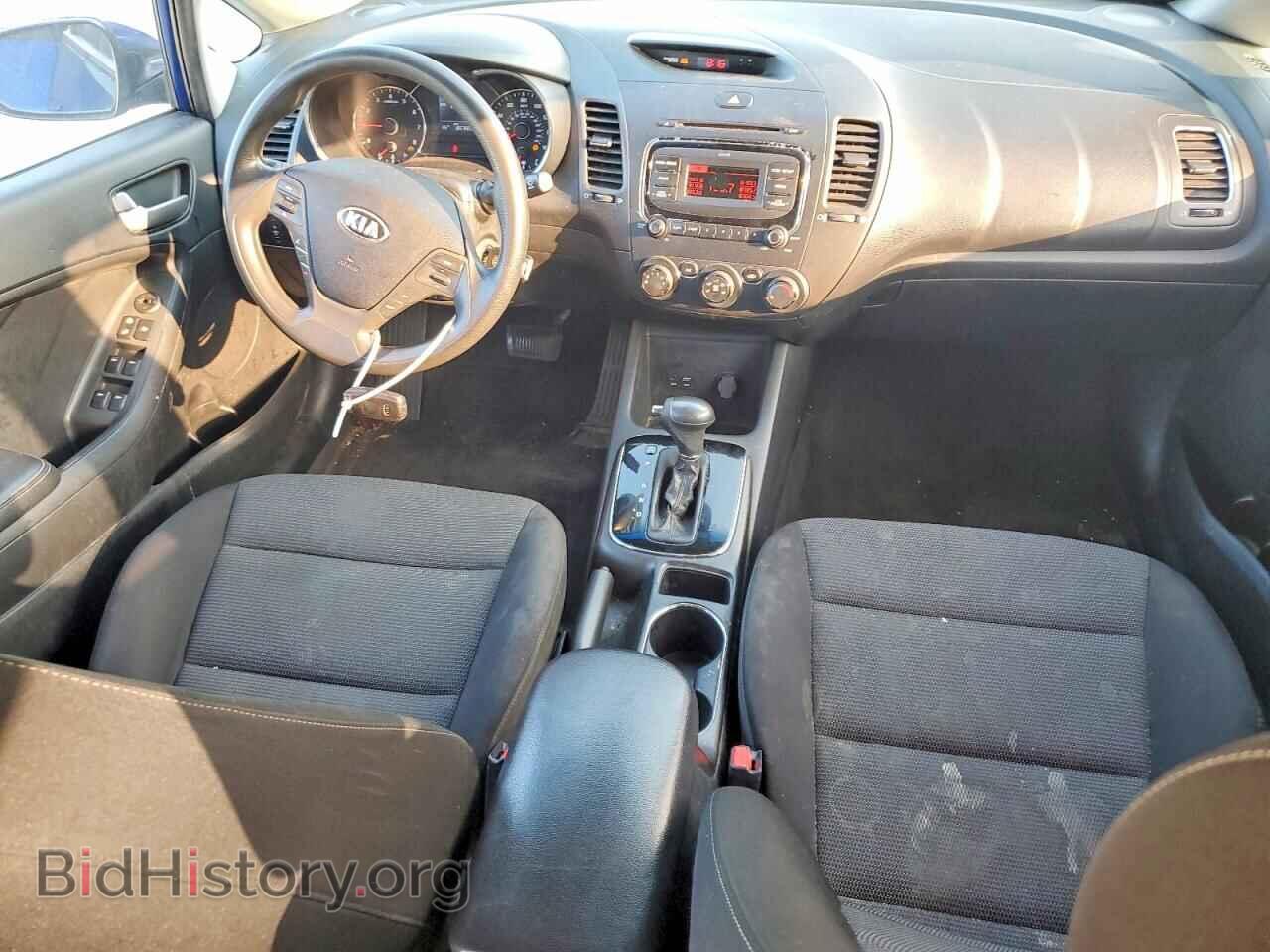 2017 KIA FORTE - VIN: 3KPFK4A75HE025129 - Photo 8