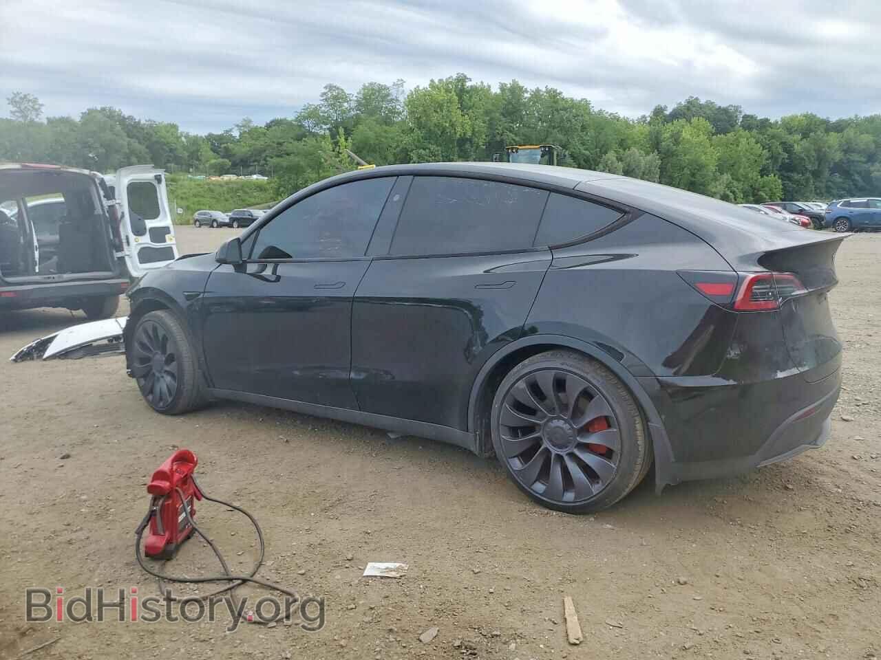 2024 TESLA MODEL Y - VIN: 7SAYGDEF4RA269099 - Photo 2