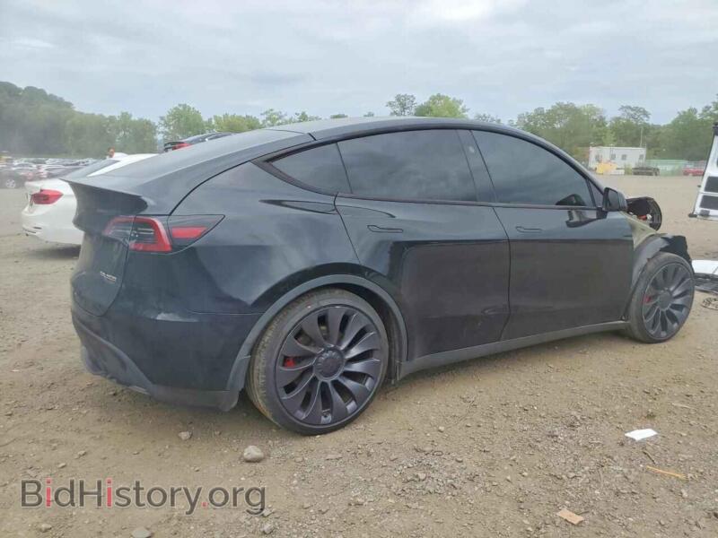 2024 Tesla MODEL Y (VIN 7SAYGDEF4RA269099) — фото 3 из 13