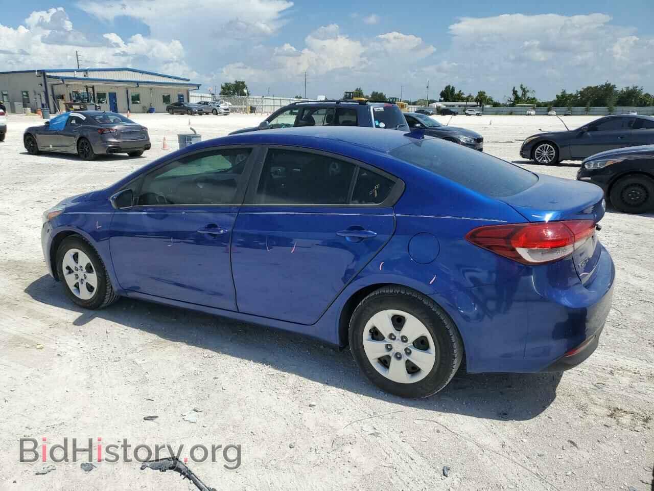 2017 KIA FORTE - VIN: 3KPFK4A79HE040183 - Фото 2