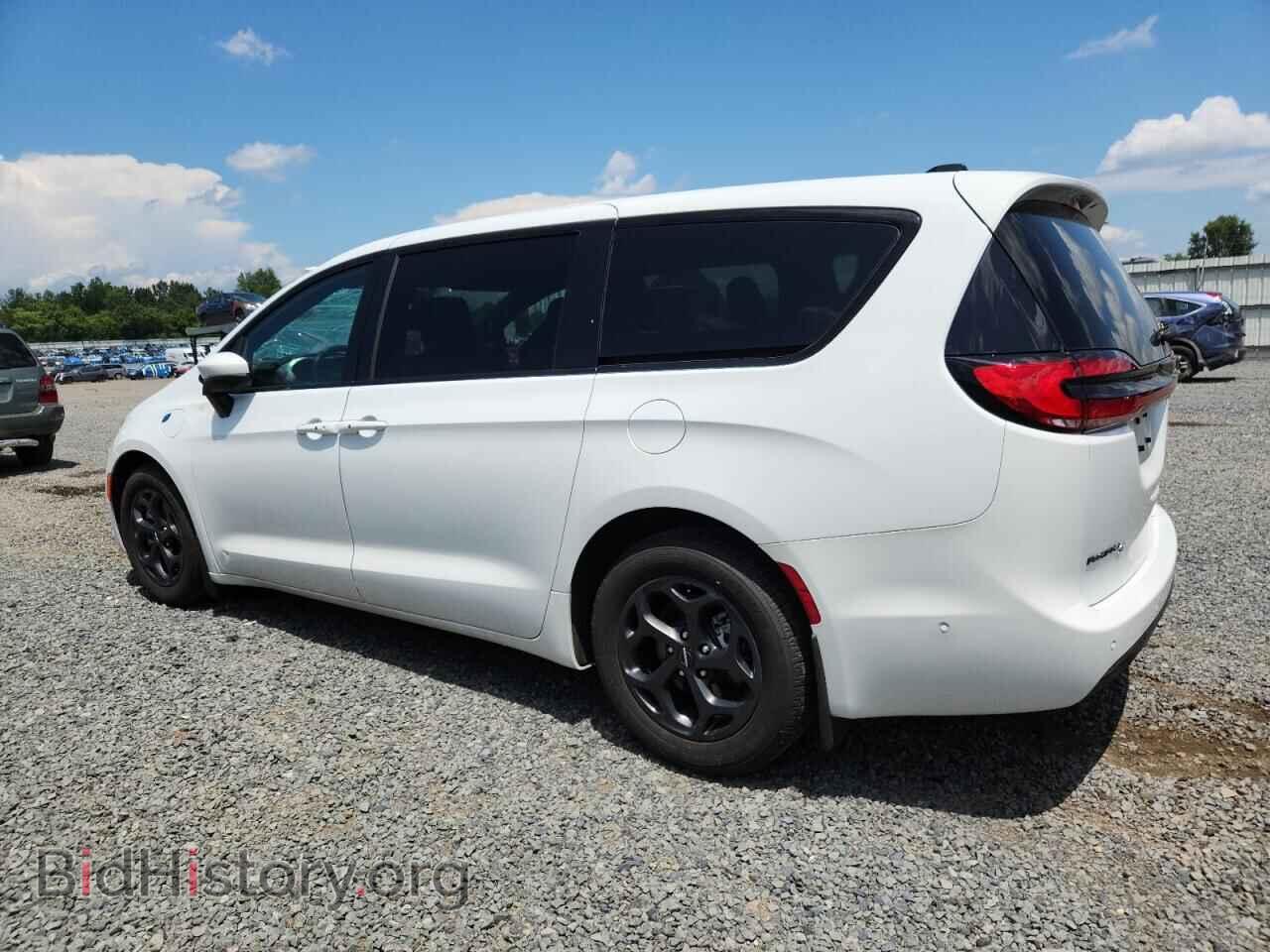 2023 CHRYSLER PACIFICA - VIN: 2C4RC1L77PR609289 - Фото 2