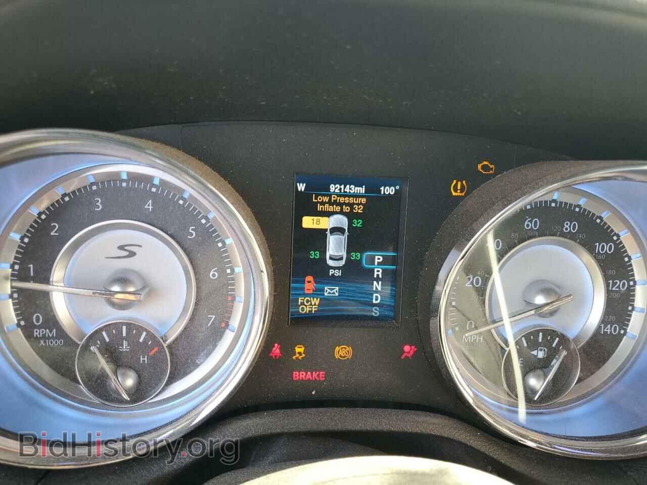 2014 CHRYSLER 300 - VIN: 2C3CCABG9EH272672 - Фото 9