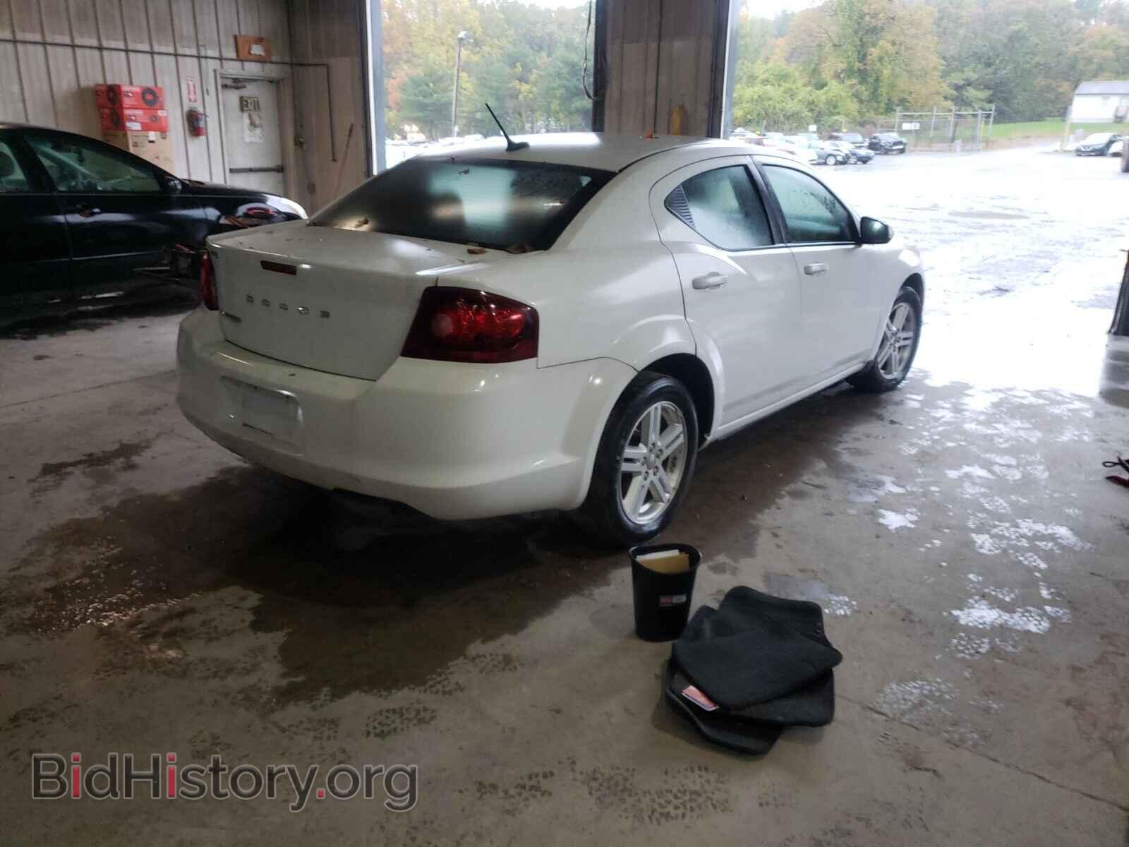 2011 DODGE AVENGER - VIN: 1B3BD1FB6BN564819 - Фото 4