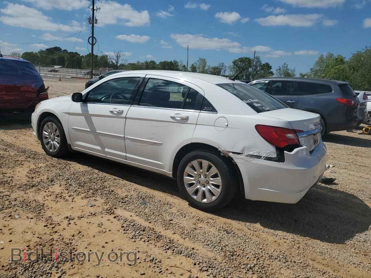 2012 CHRYSLER 200 - VIN: 1C3CCBAB3CN262705 - Фото 2