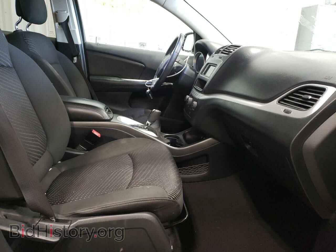 2017 DODGE JOURNEY - VIN: 3C4PDCGB7HT587162 - Фото 5