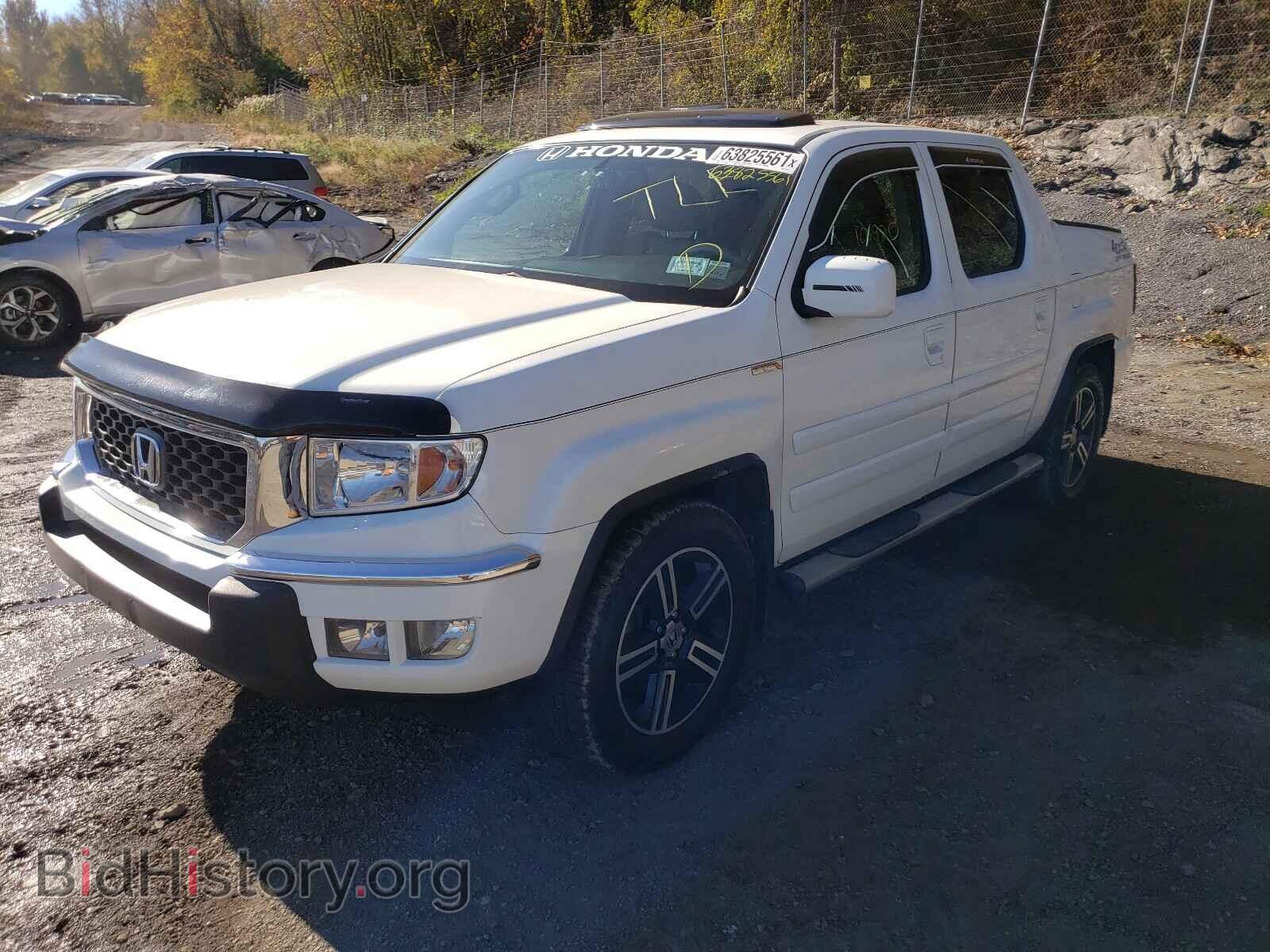 2013 HONDA RIDGELINE - VIN: 5FPYK1F54DB012317 - Фото 2