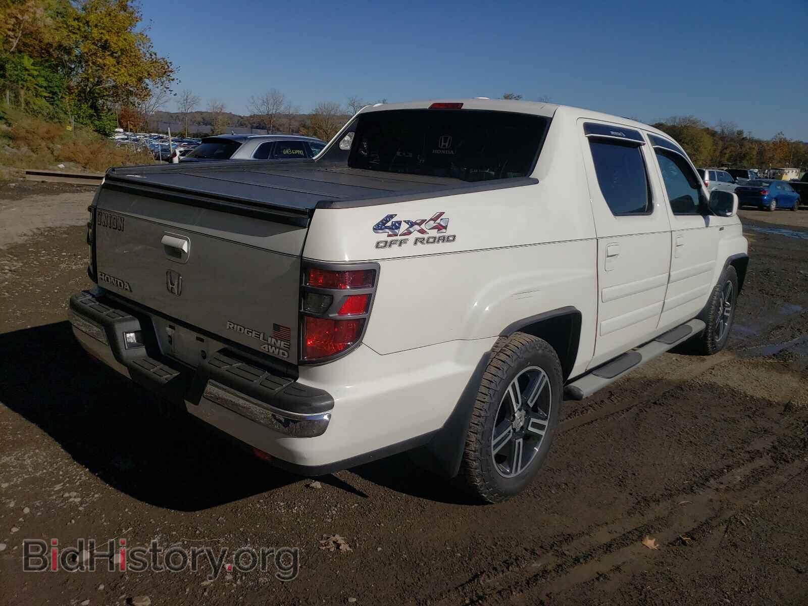 2013 HONDA RIDGELINE - VIN: 5FPYK1F54DB012317 - Фото 4