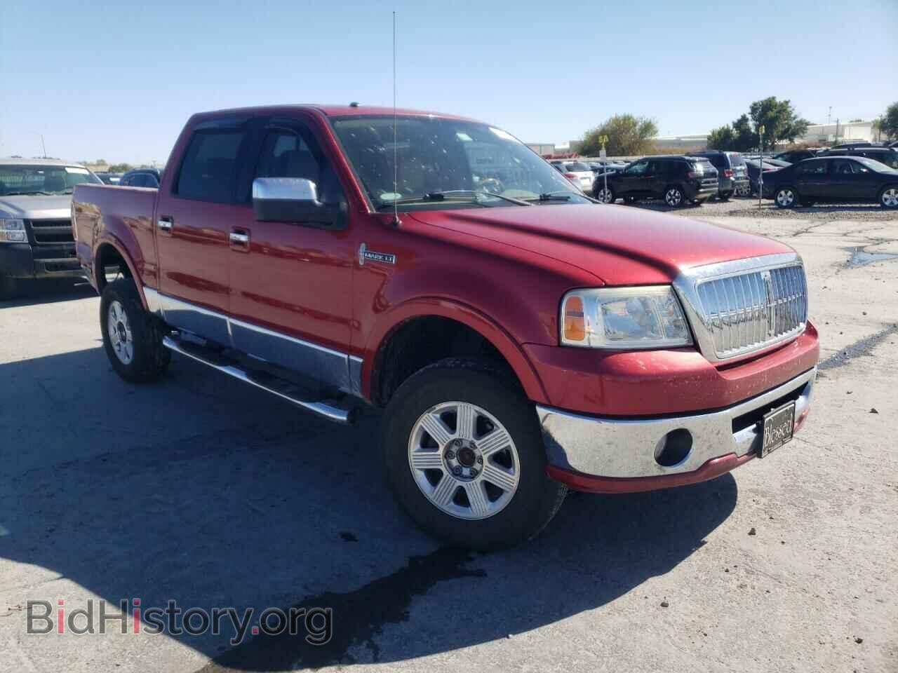 Photo 5LTPW18568FJ03402 - LINCOLN MARK LT 2008