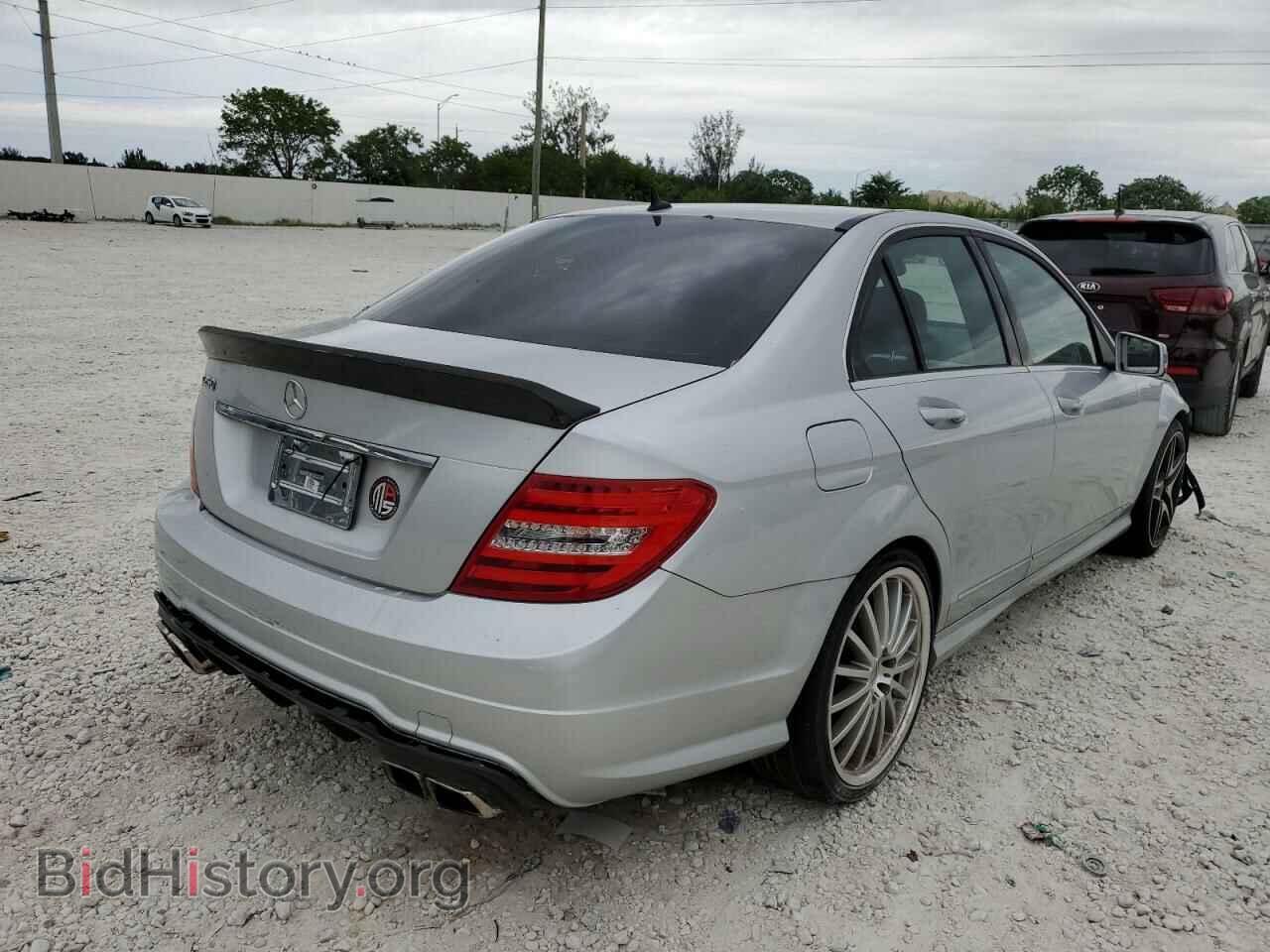 2014 MERCEDES-BENZ C-CLASS - VIN: WDDGF4HB7EA953533 - Фото 4
