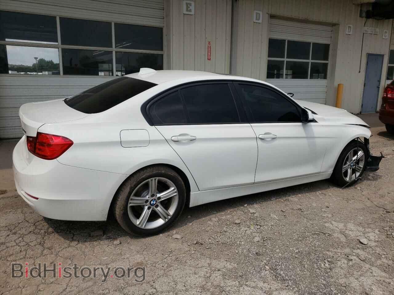 2013 BMW 3 SERIES - VIN: WBA3B3C55DF536474 - Фото 3