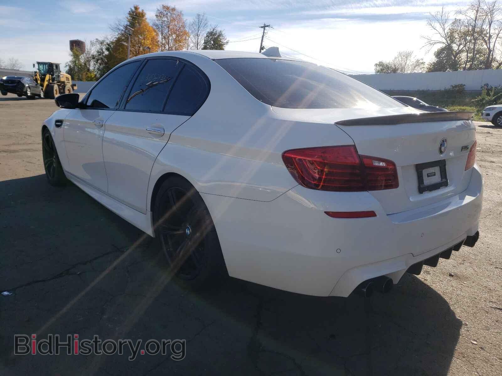 2015 BMW M5 - VIN: WBSFV9C51FD595216 - Фото 3