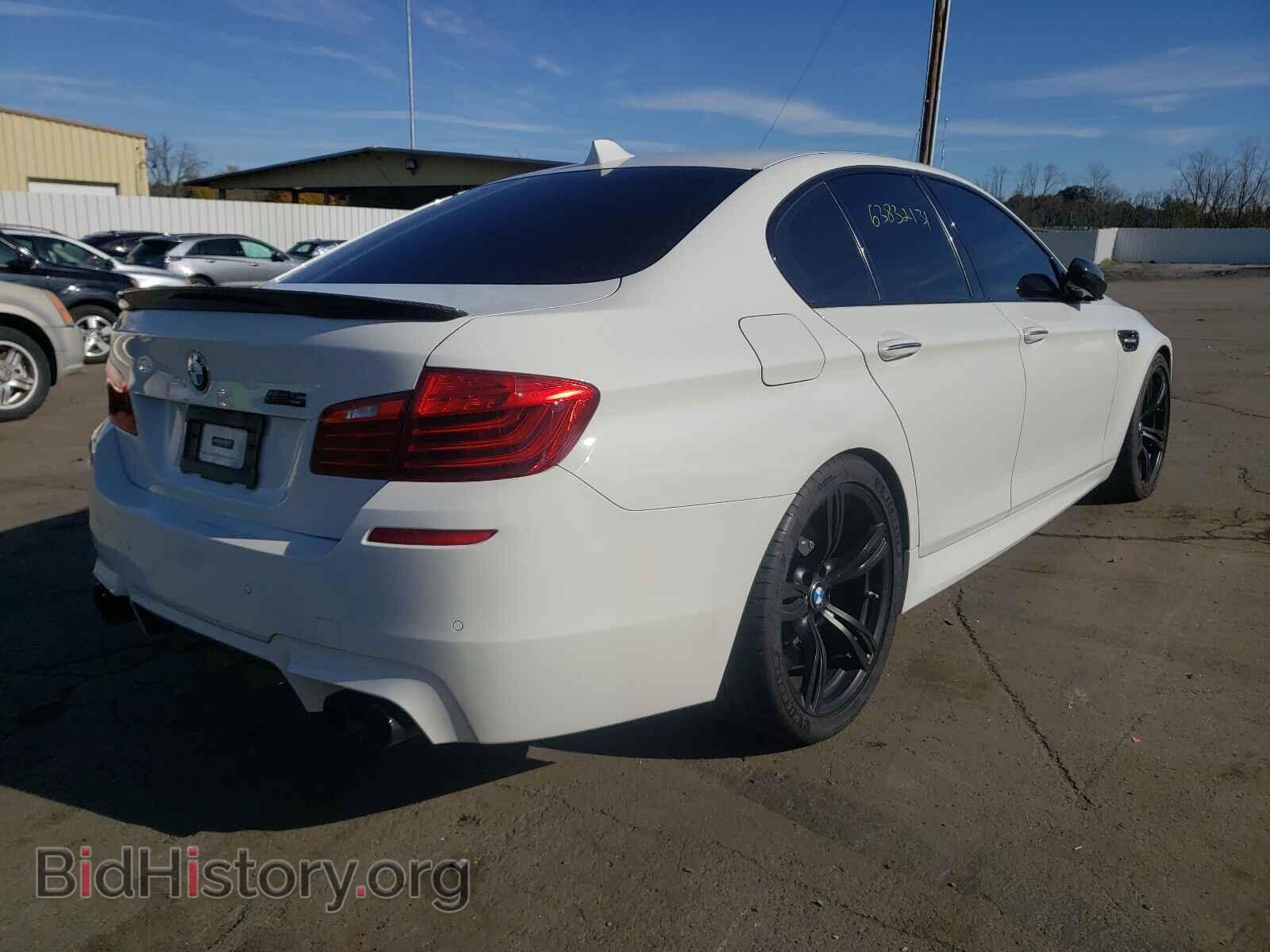 2015 BMW M5 - VIN: WBSFV9C51FD595216 - Фото 4