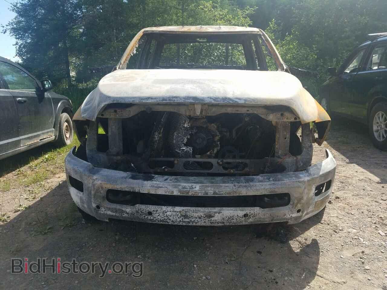 2017 RAM All Models - VIN: 3C6UR5DL9HG767112 - Photo 5
