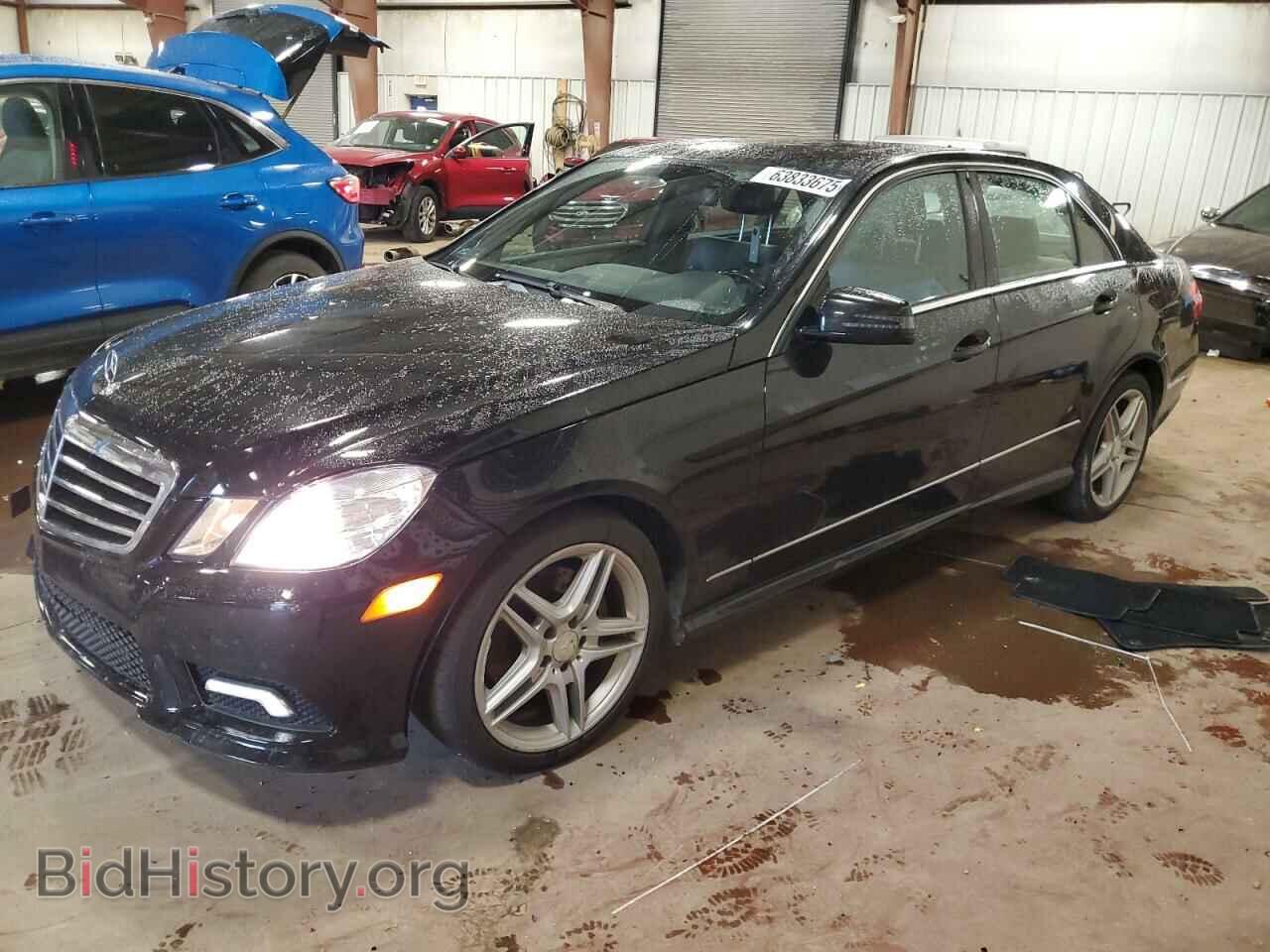 Photo WDDHF8HB6BA363895 - MERCEDES-BENZ E-CLASS 2011