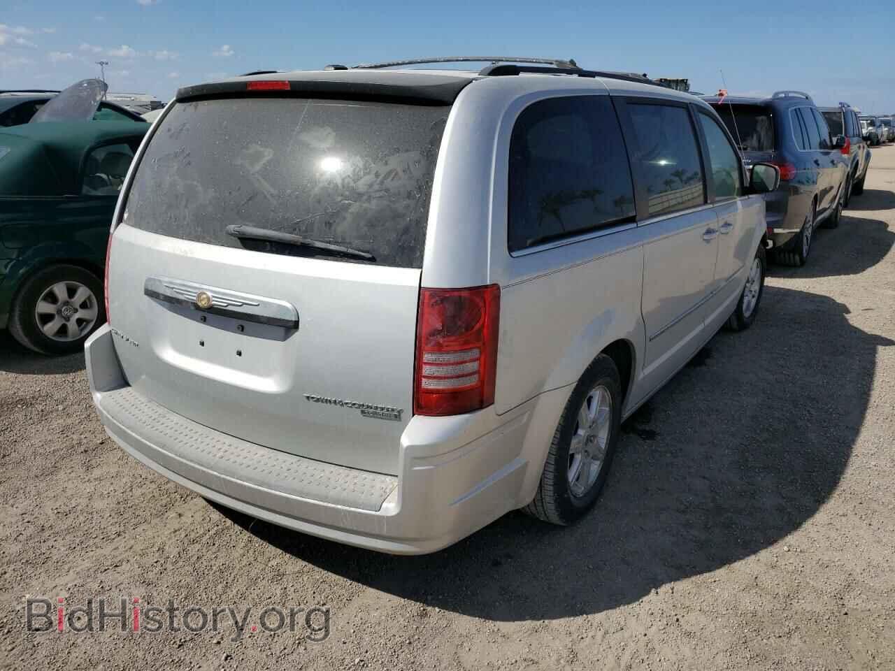 2009 CHRYSLER MINIVAN - VIN: 2A8HR54119R609117 - Фото 4