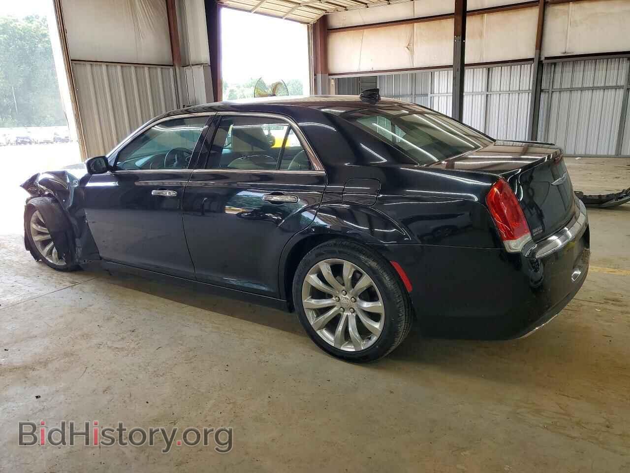 2019 CHRYSLER 300 - VIN: 2C3CCAEG9KH528607 - Фото 2