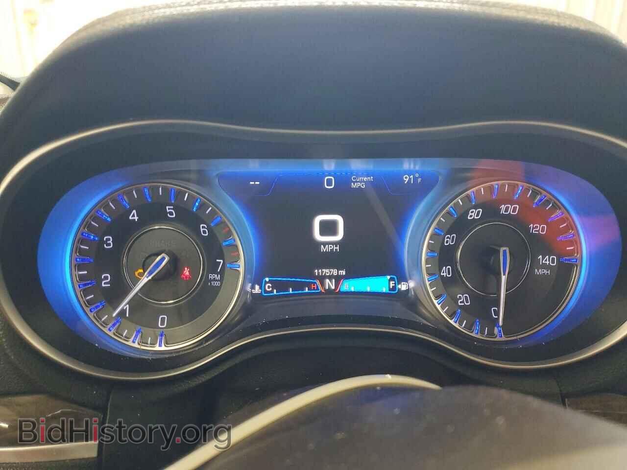 2019 CHRYSLER 300 - VIN: 2C3CCAEG9KH528607 - Фото 9