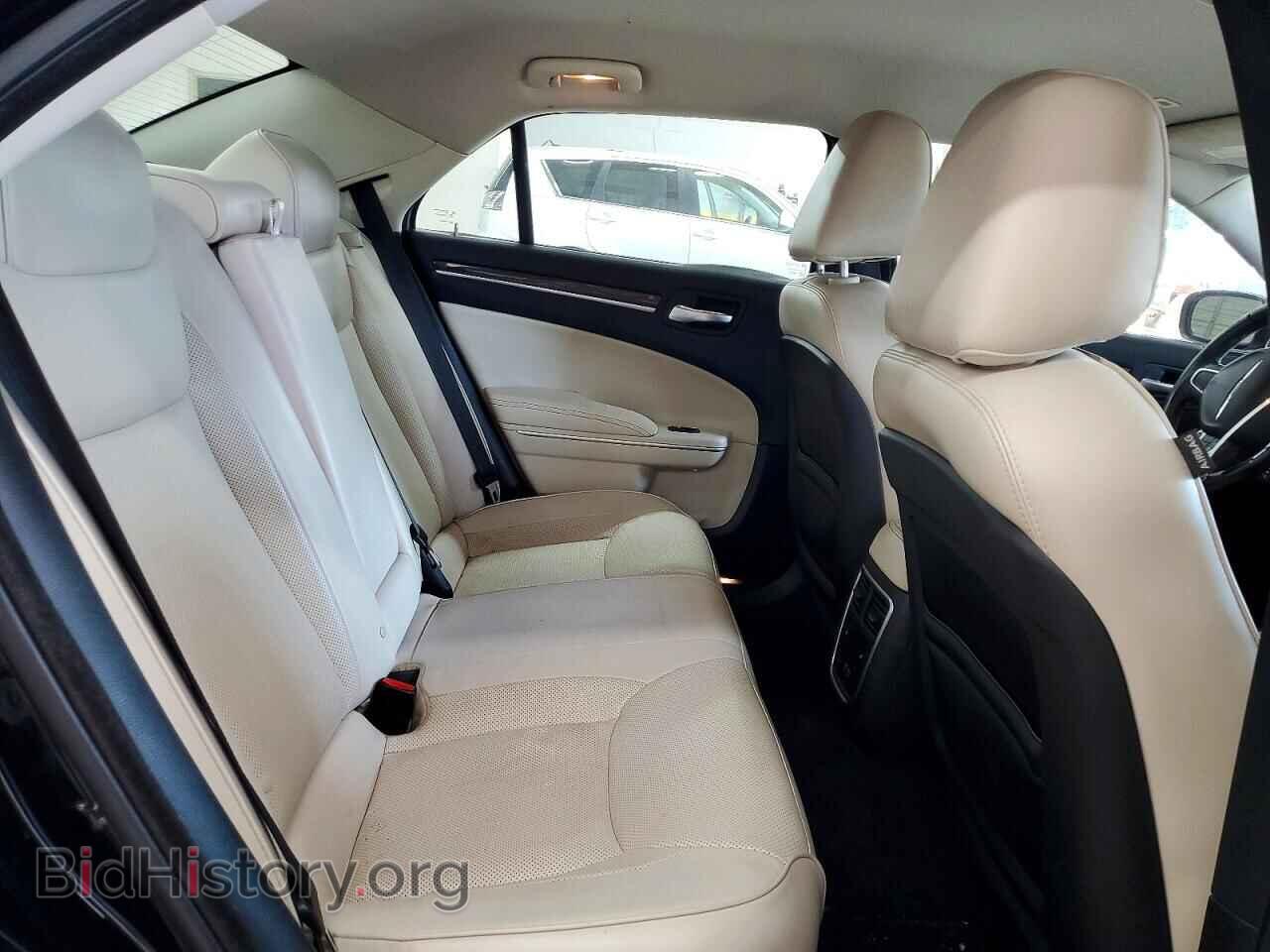 2019 CHRYSLER 300 - VIN: 2C3CCAEG9KH528607 - Фото 10