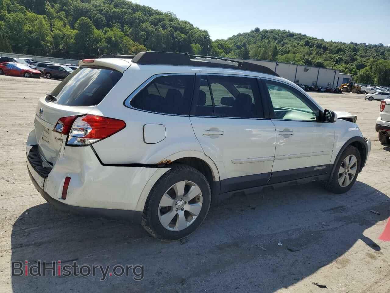 2011 SUBARU OUTBACK - VIN: 4S4BRBGC3B3400061 - Фото 3