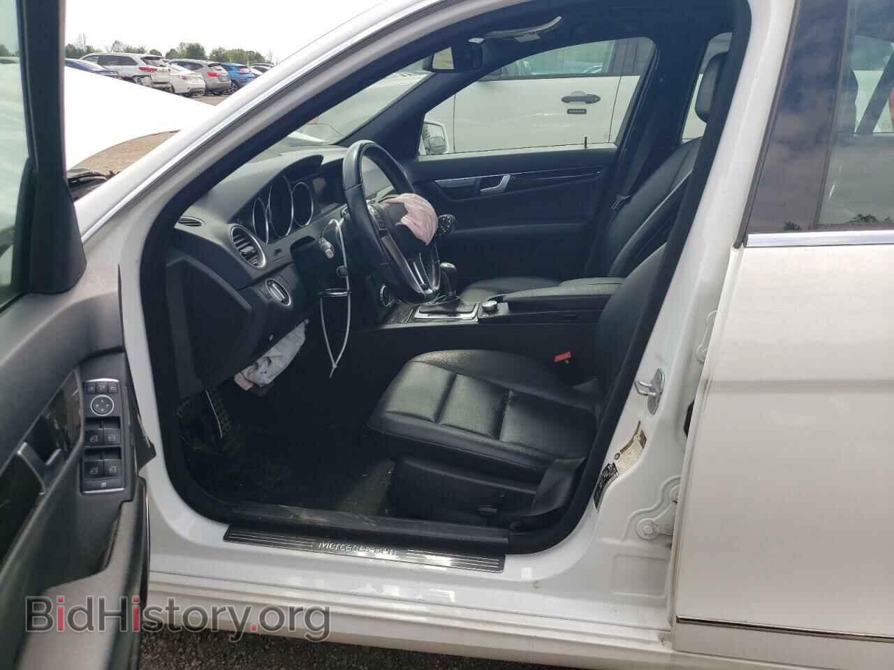2013 MERCEDES-BENZ C-CLASS - VIN: WDDGF8AB2DA836085 - Фото 7