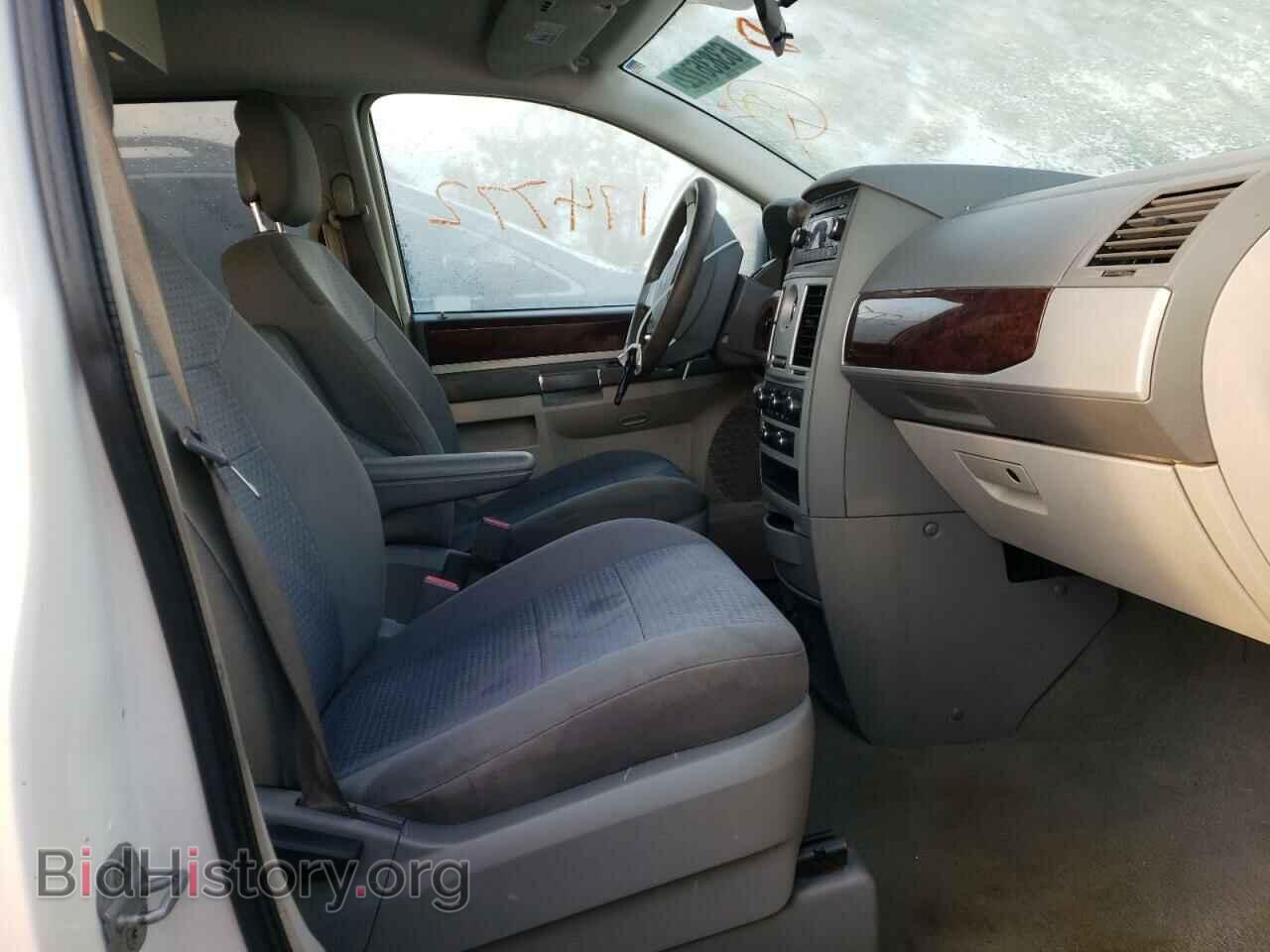 2010 CHRYSLER MINIVAN - VIN: 2A4RR5D17AR492265 - Photo 5