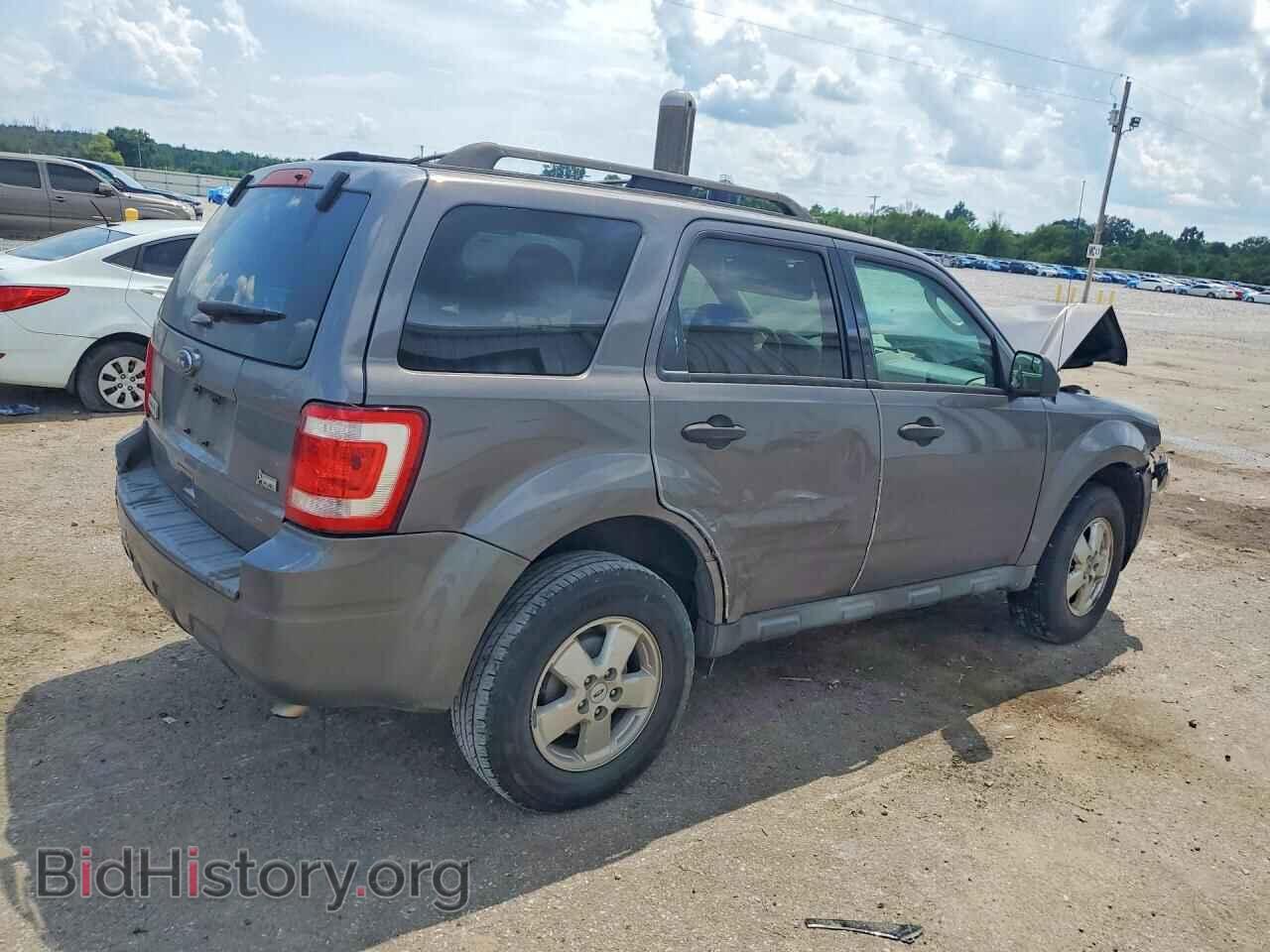 2011 FORD ESCAPE - VIN: 1FMCU0DG8BKC01981 - Фото 3