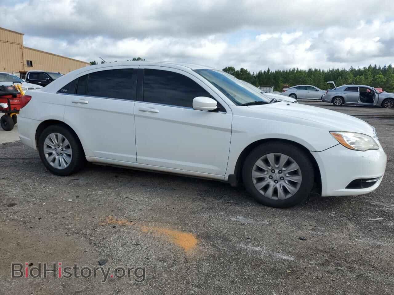 2013 CHRYSLER 200 - VIN: 1C3CCBAG9DN723550 - Фото 4