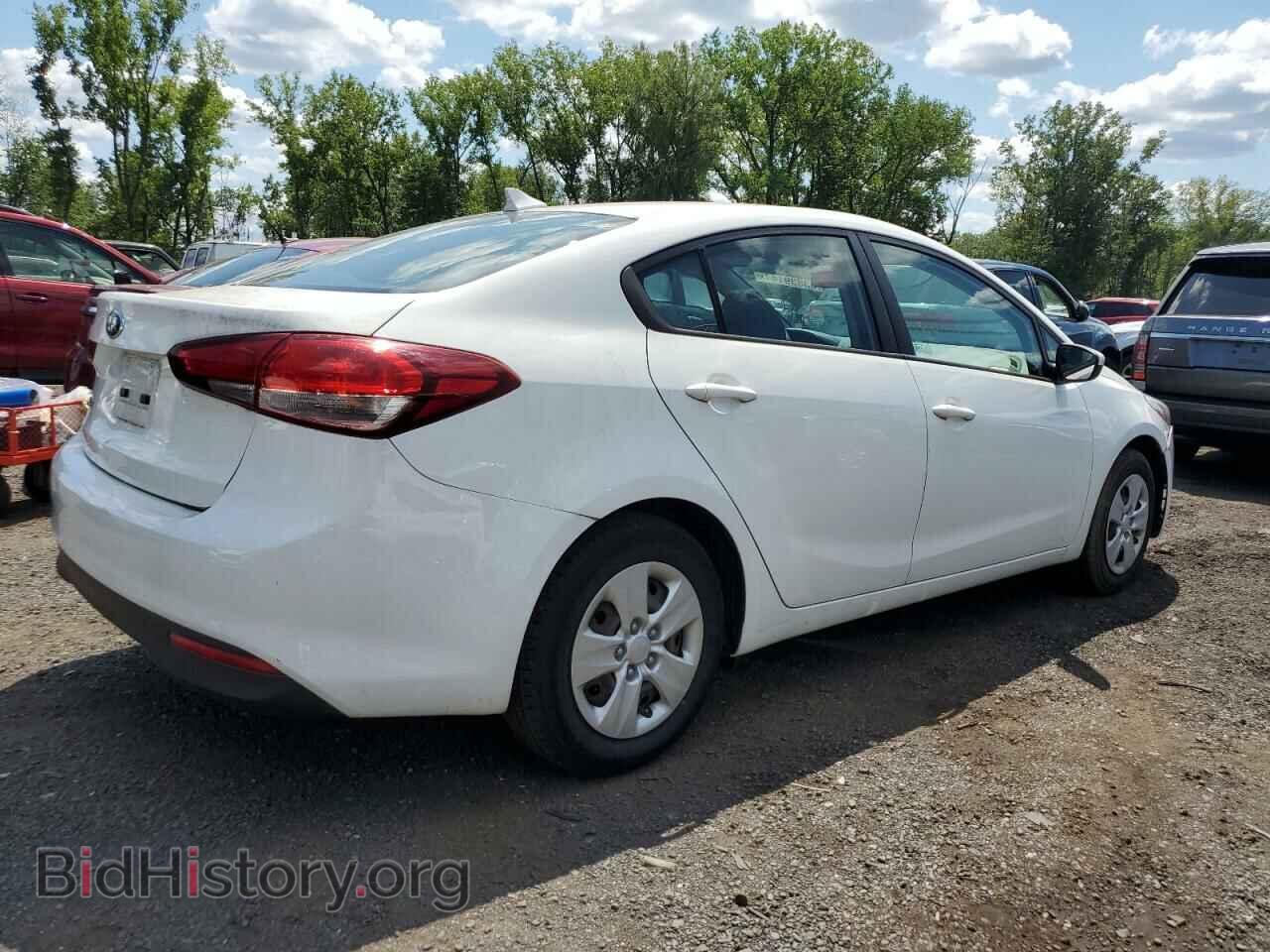 2017 KIA FORTE - VIN: 3KPFK4A73HE104072 - Фото 3