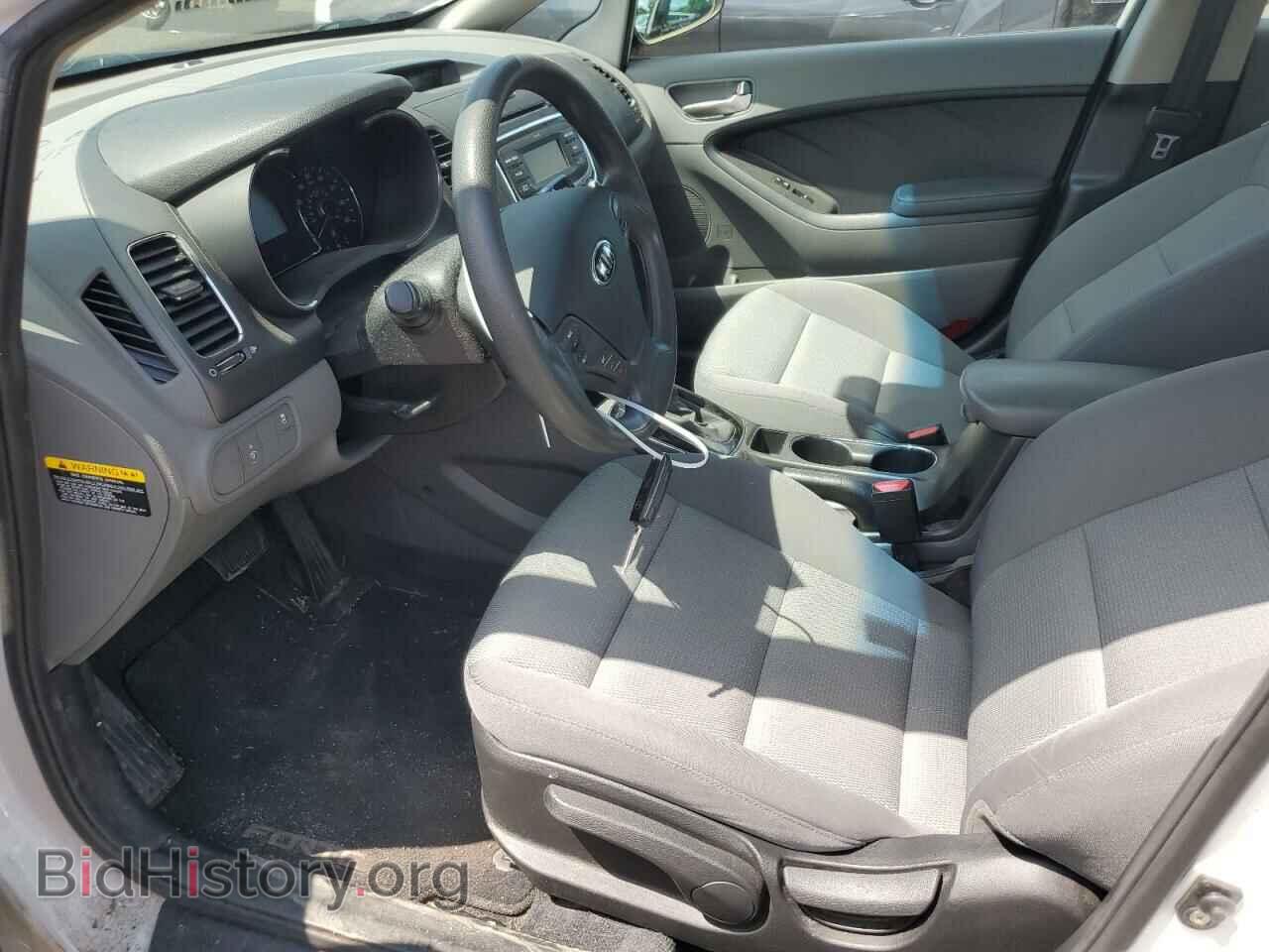 2017 KIA FORTE - VIN: 3KPFK4A73HE104072 - Фото 7
