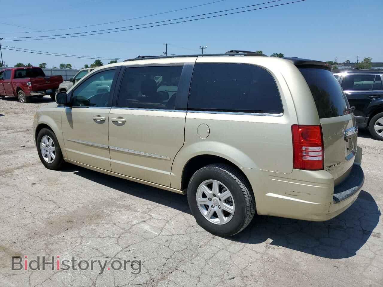 2010 CHRYSLER MINIVAN - VIN: 2A4RR8DX2AR376493 - Photo 2