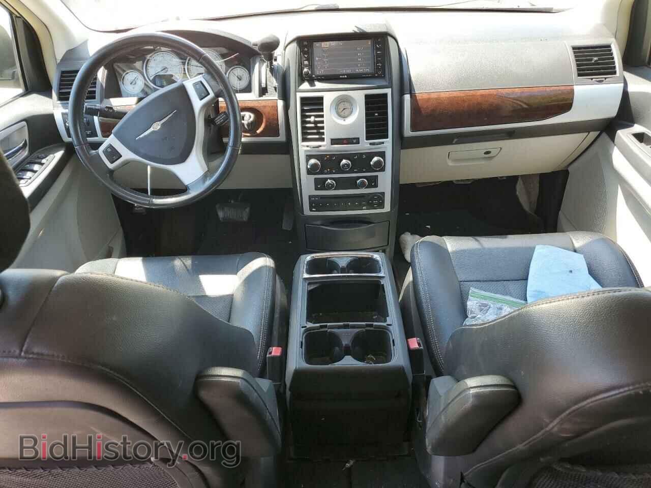 2010 CHRYSLER MINIVAN - VIN: 2A4RR8DX2AR376493 - Photo 8