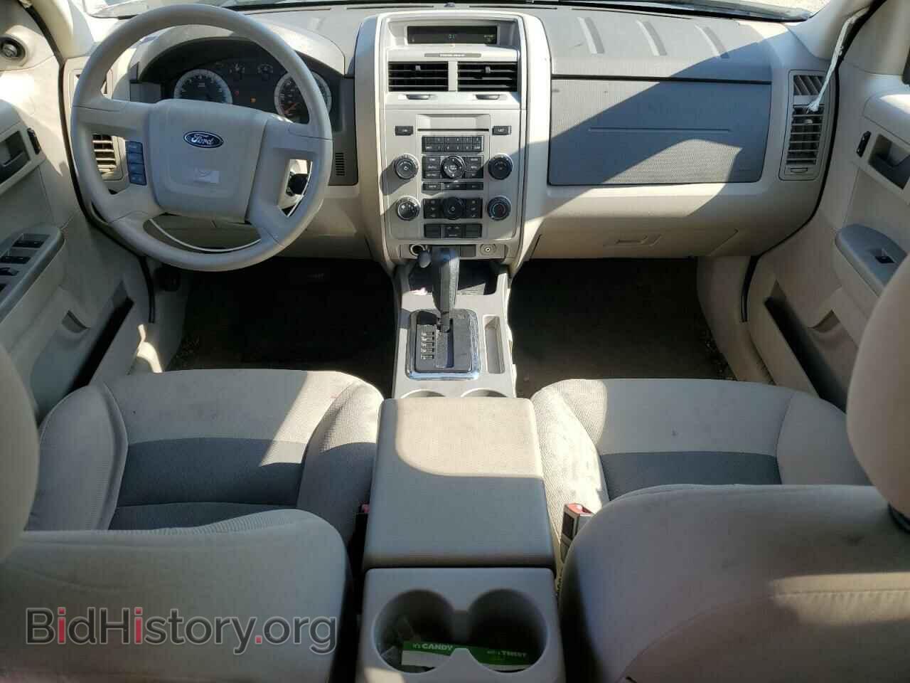 2008 FORD ESCAPE - VIN: 1FMCU93128KC14879 - Фото 8