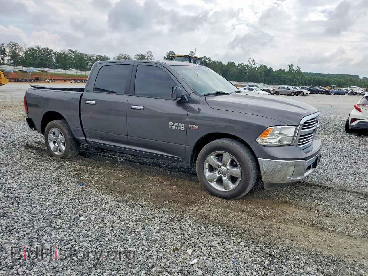2017 RAM 1500 - VIN: 3C6RR6LT5HG521400 - Photo 4