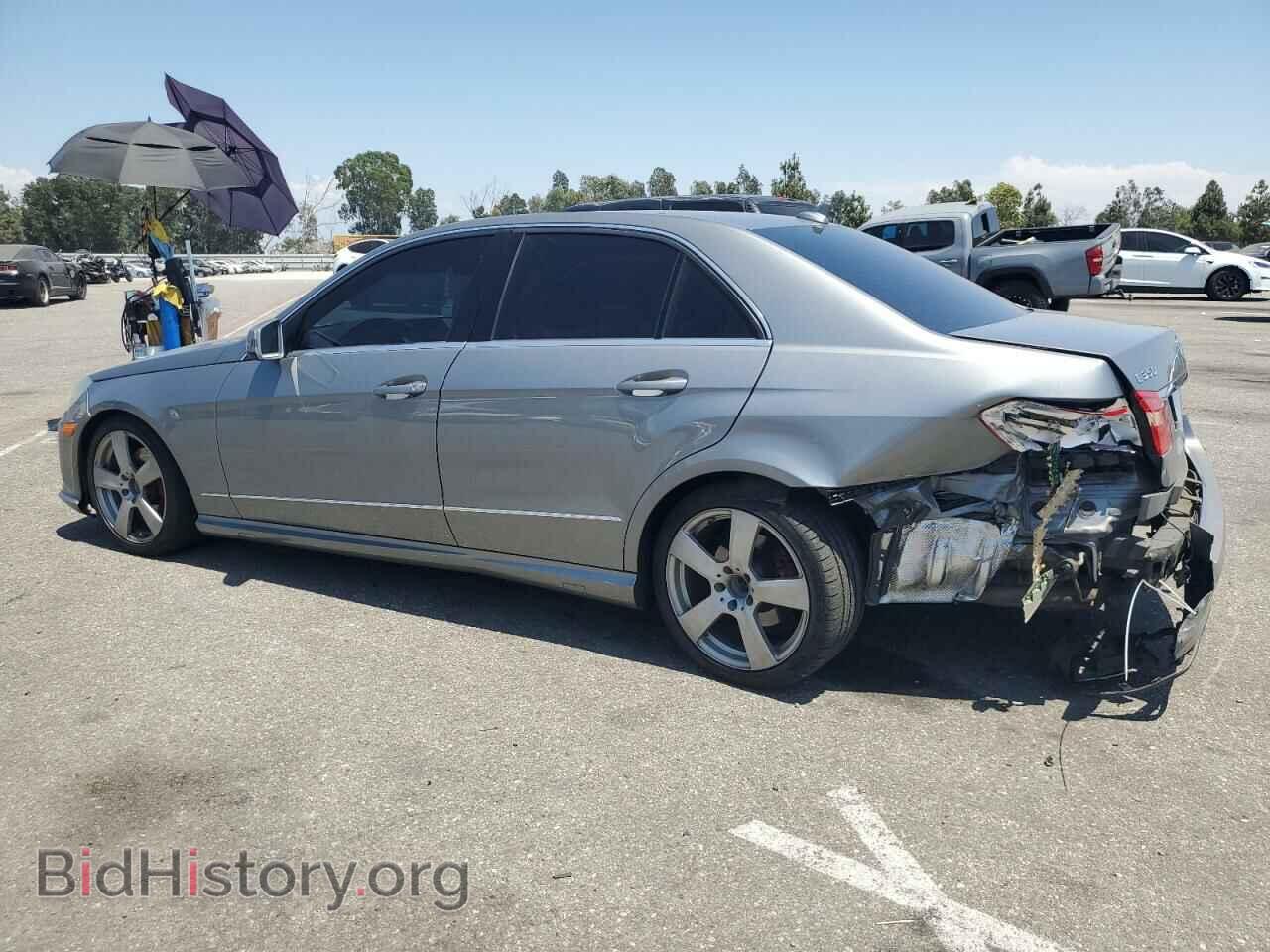 2011 MERCEDES-BENZ E-CLASS - VIN: WDDHF5GB9BA496568 - Фото 2