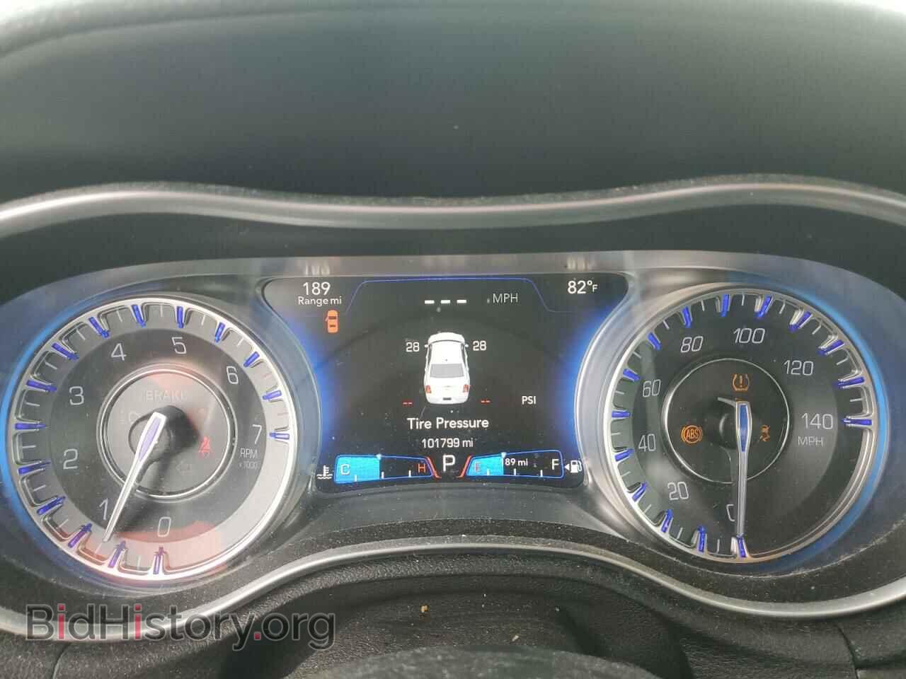 2015 CHRYSLER 300 - VIN: 2C3CCAAG8FH780862 - Фото 9