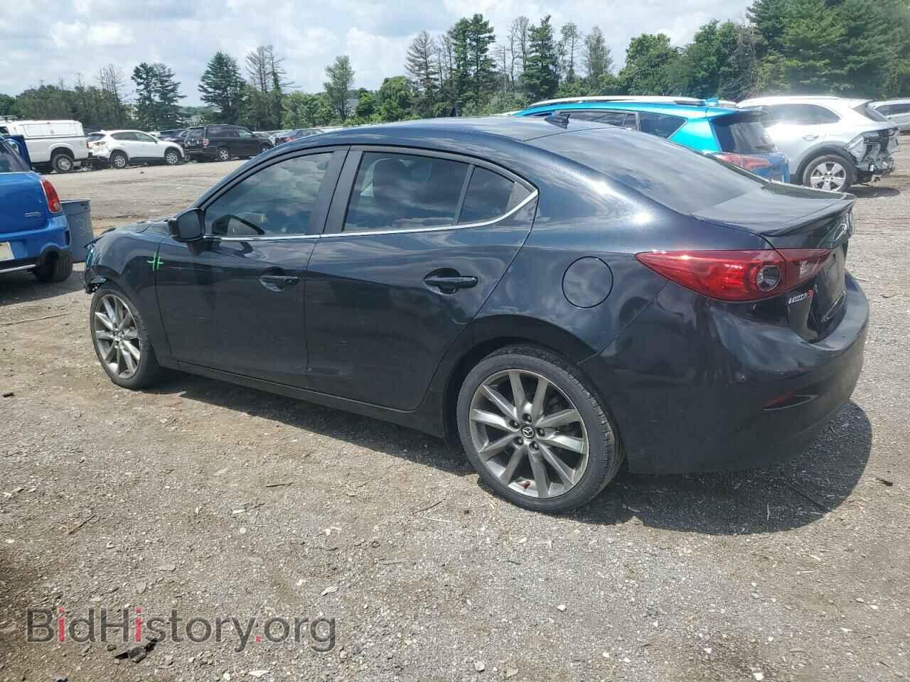2018 MAZDA 3 - VIN: 3MZBN1V34JM250923 - Фото 2