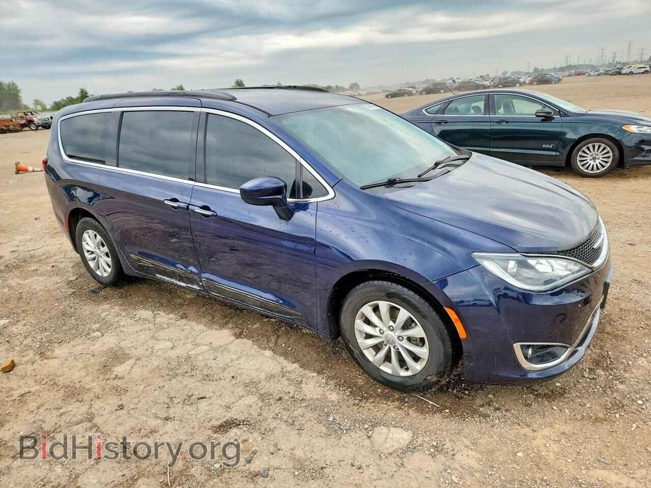 2017 CHRYSLER PACIFICA - VIN: 2C4RC1BGXHR831828 - Фото 4