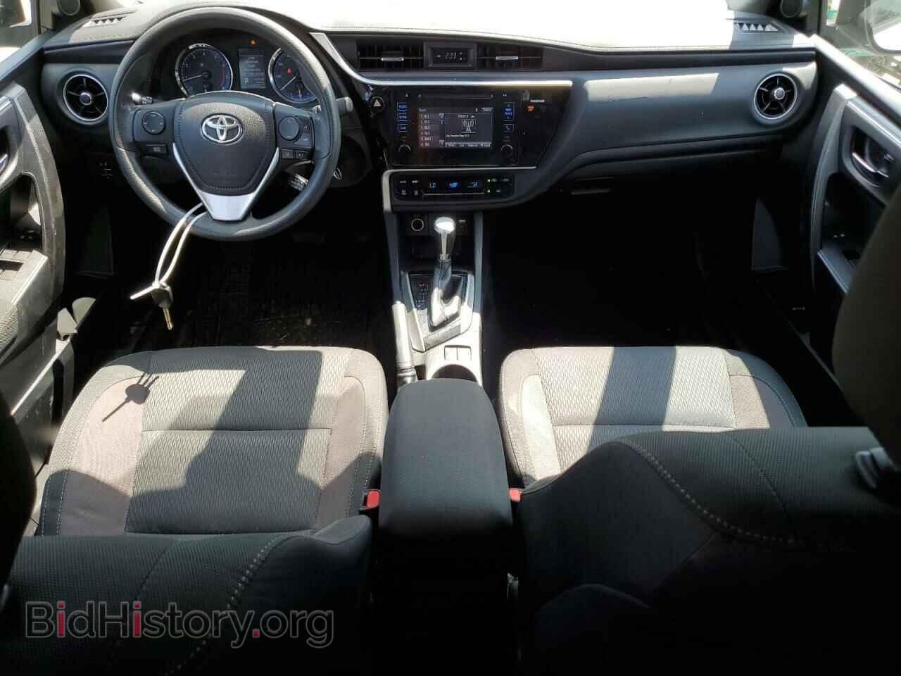 2017 TOYOTA COROLLA - VIN: 2T1BURHE3HC875575 - Фото 8