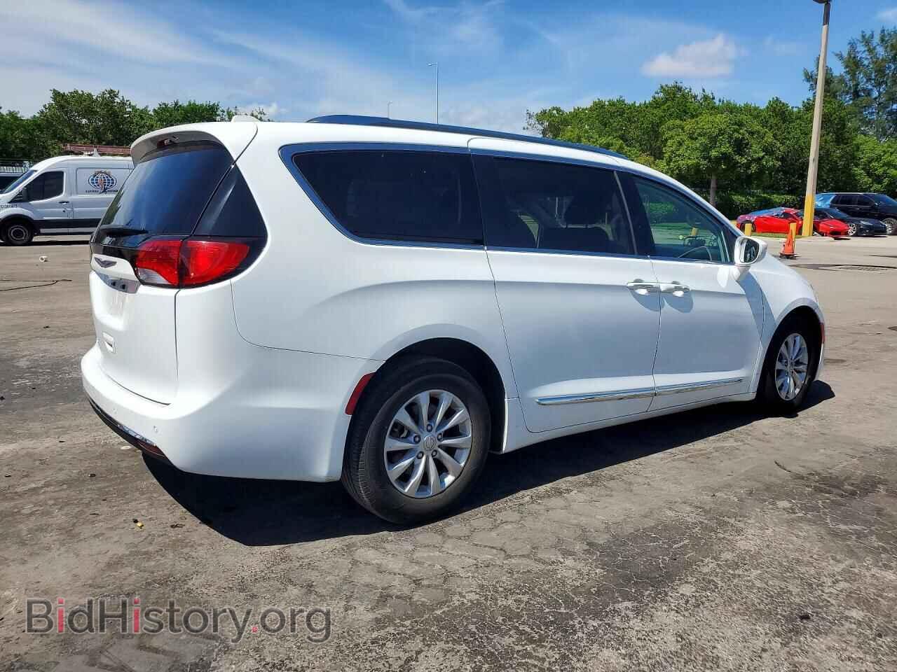 2019 CHRYSLER PACIFICA - VIN: 2C4RC1BG9KR554614 - Фото 3