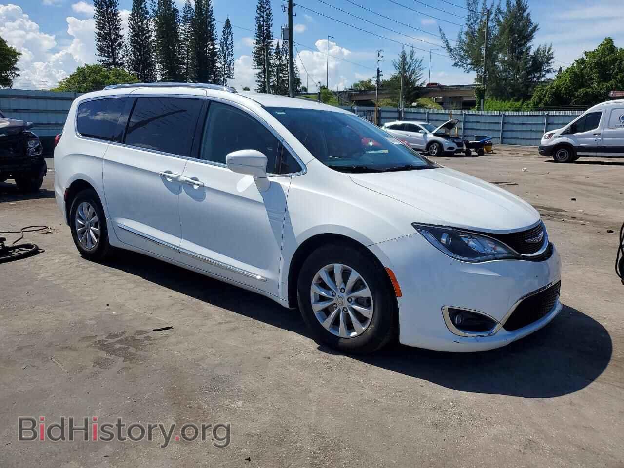 2019 CHRYSLER PACIFICA - VIN: 2C4RC1BG9KR554614 - Фото 4